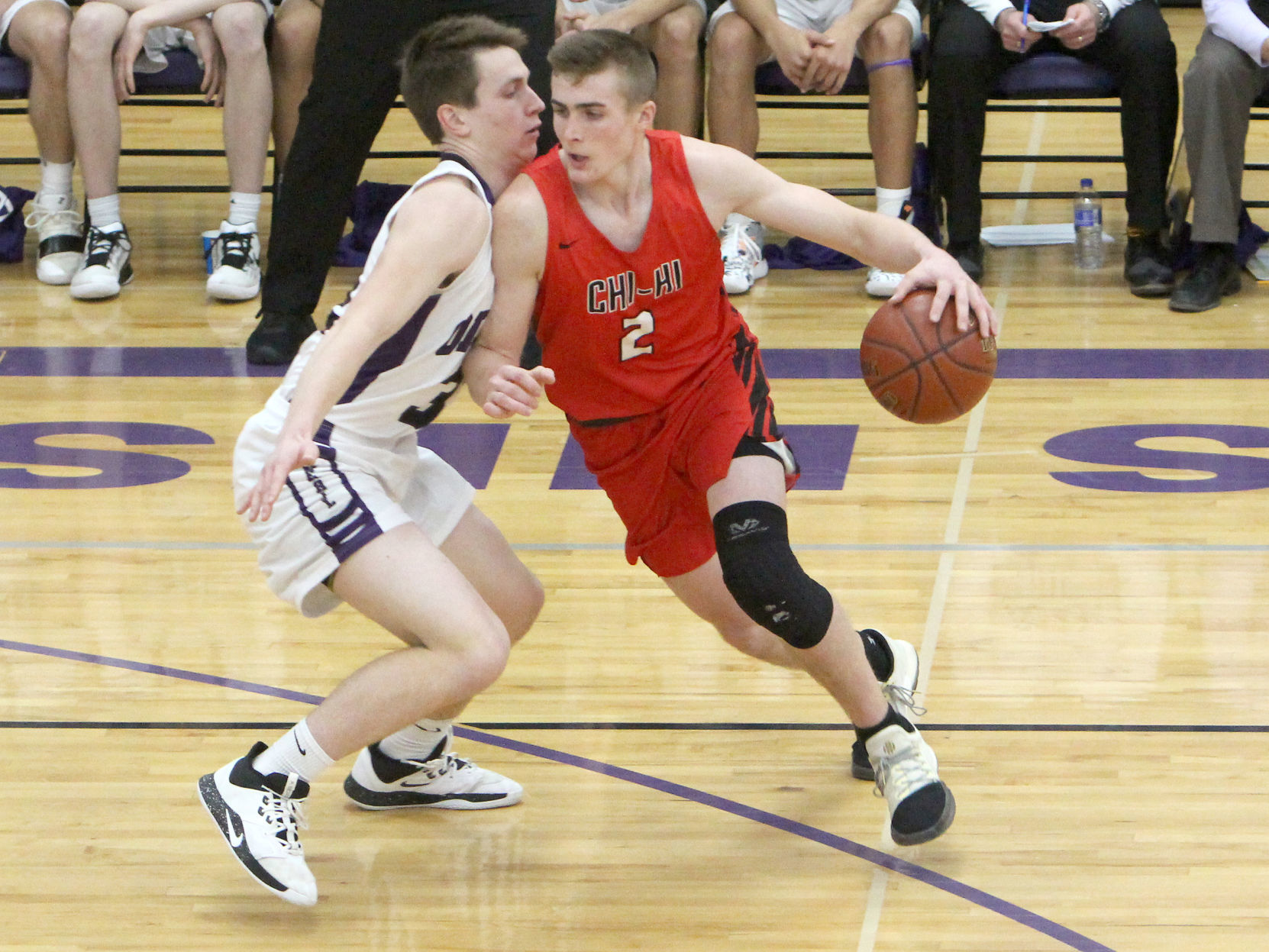 Chi-Hi boys basketball at Eau Claire Memorial 1-3-20